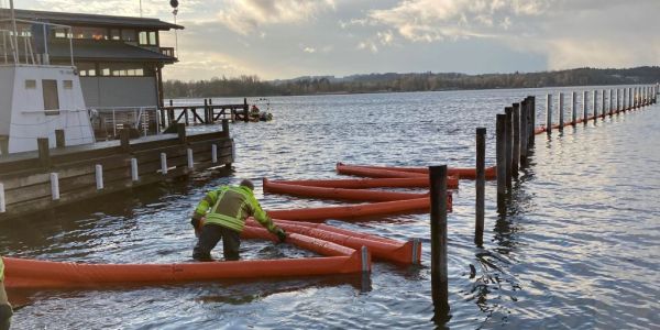 Ölwehr-Einsatz auf dem Chiemsee